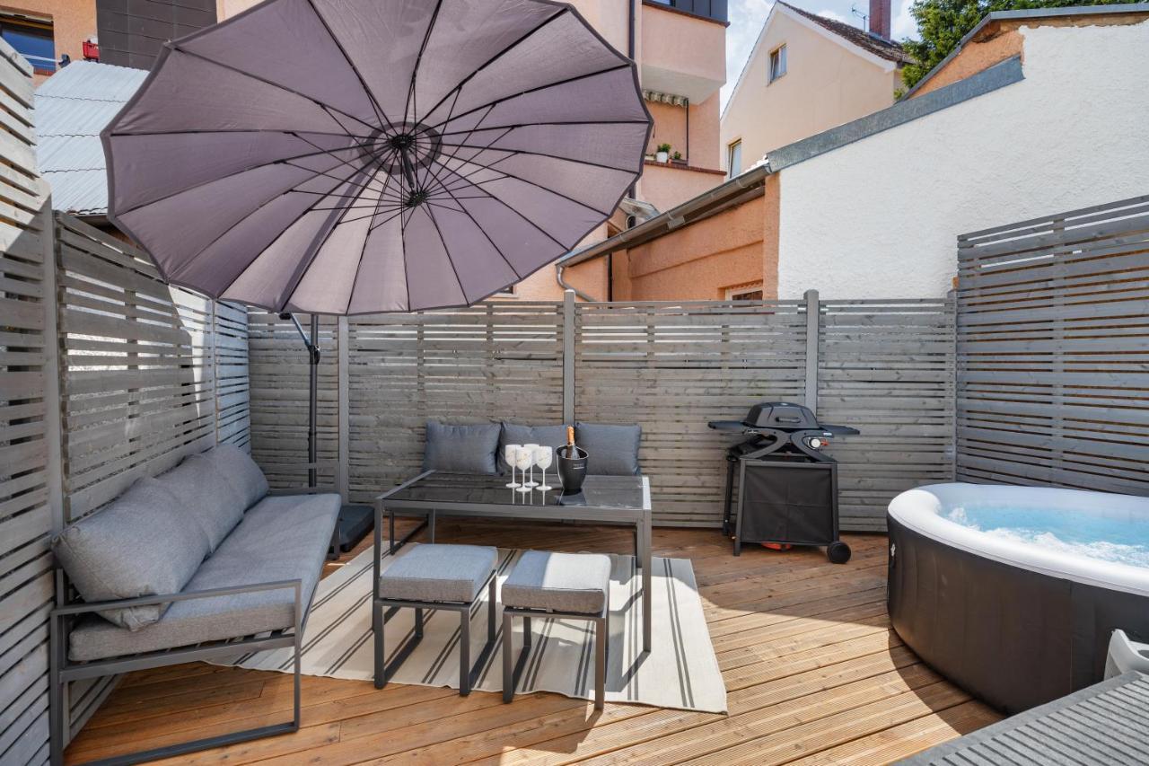 אוגסבורג Terrace Apartment With 5 Rooms, Whirlpool And Bbq מראה חיצוני תמונה